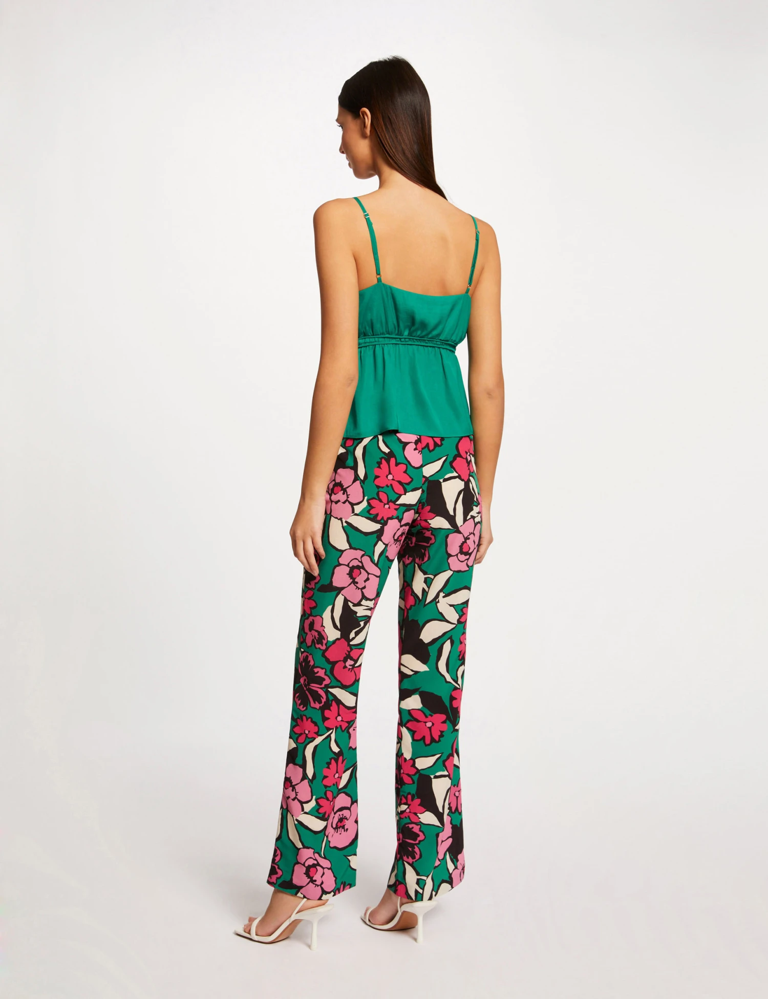 Blouse Bretelles Fines à Ornements Vert Femme 2 Blouse Bretelles Fines à Ornements Vert Femme – Image 2