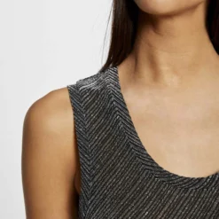 Débardeur Bretelles Larges Col Rond Argente Femme 9 Débardeur Bretelles Larges Col Rond Argente Femme -Morgandetoi Boutique debardeur bretelles larges col rond argente femme vue4 32536300941770104