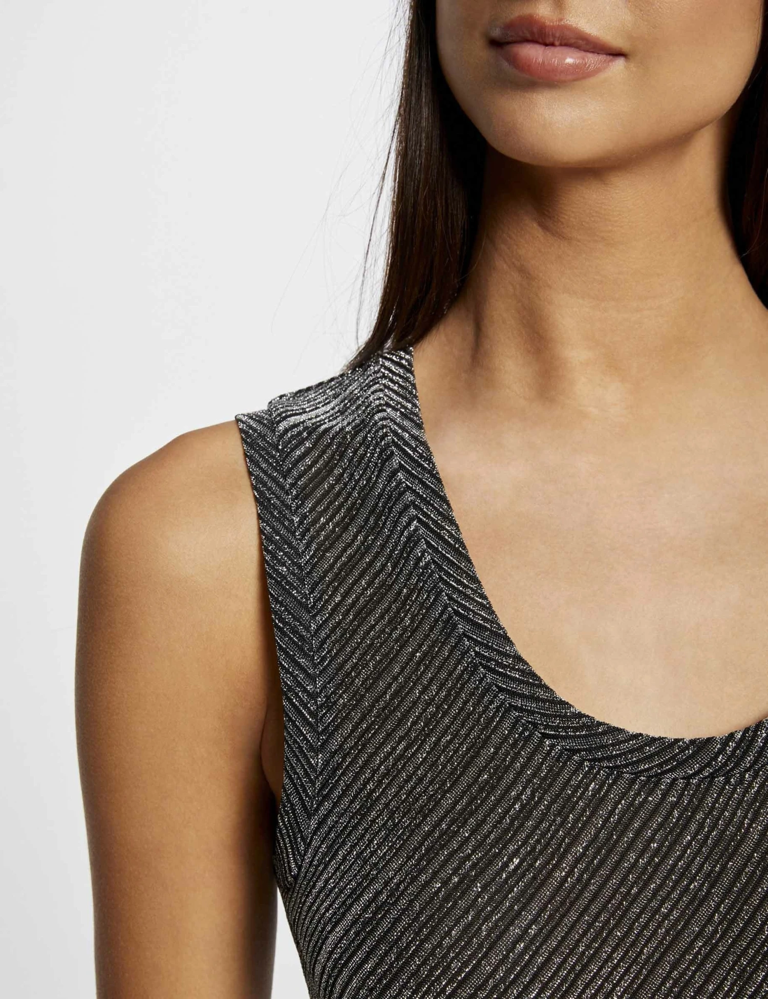 Débardeur Bretelles Larges Col Rond Argente Femme 5 Débardeur Bretelles Larges Col Rond Argente Femme – Image 5