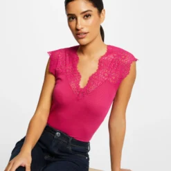 Débardeur Bretelles Larges En Dentelle Rose Fonce Femme