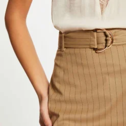Jupe Droite Ceinturée à Rayures Beige Femme 9 Jupe Droite Ceinturée à Rayures Beige Femme -Morgandetoi Boutique jupe droite ceinturee a rayures beige femme vue4 32536300929410202