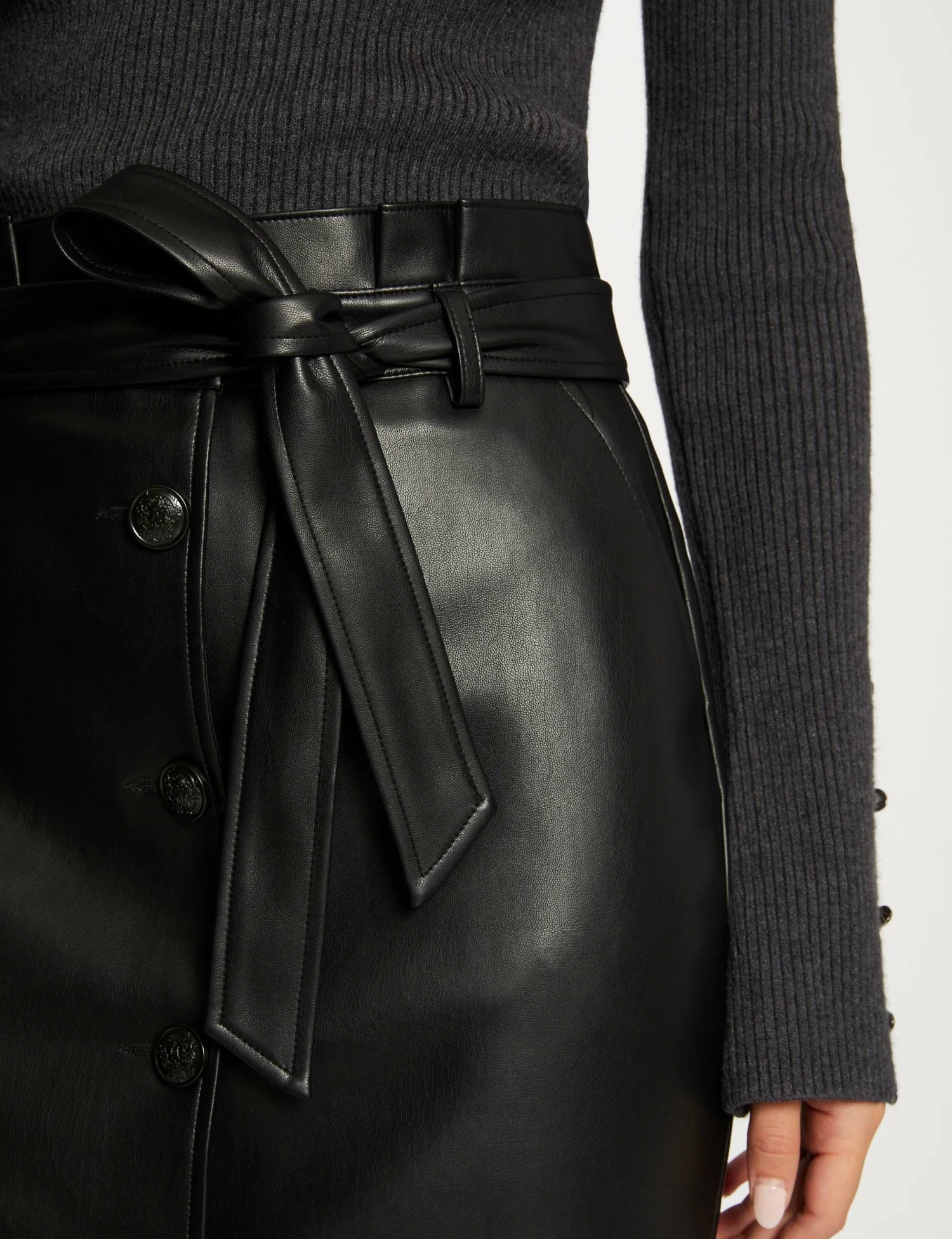 Jupe Droite Ceinturée Simili Cuir Noir Femme 5 Jupe Droite Ceinturée Simili Cuir Noir Femme – Image 5