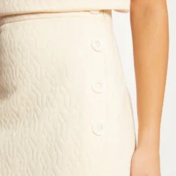 Jupe Portefeuille Aspect Matelassé Ecru Moyen Femme 8 Jupe Portefeuille Aspect Matelassé Ecru Moyen Femme -Morgandetoi Boutique jupe portefeuille aspect matelasse ecru moyen femme vue6 32536300941440213