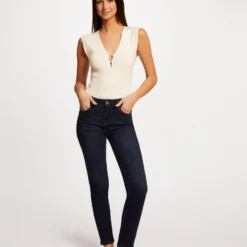 Pull Manches Courtes Col Détail Bijou Ecru Moyen Femme -Morgandetoi Boutique pull manches courtes col detail bijou ecru moyen femme vue5 32536300942750213