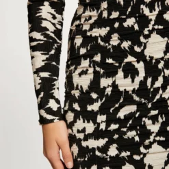 Robe Ajustée Froncée Imprimé Abstrait Multico Femme -Morgandetoi Boutique robe ajustee froncee imprime abstrait multico femme vue6 32536300945540900