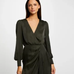 Robe Cintrée Drapée Satin Vert Fonce Femme 7 Robe Cintrée Drapée Satin Vert Fonce Femme -Morgandetoi Boutique robe cintree drapee satin vert fonce femme vue5 32536300949160601