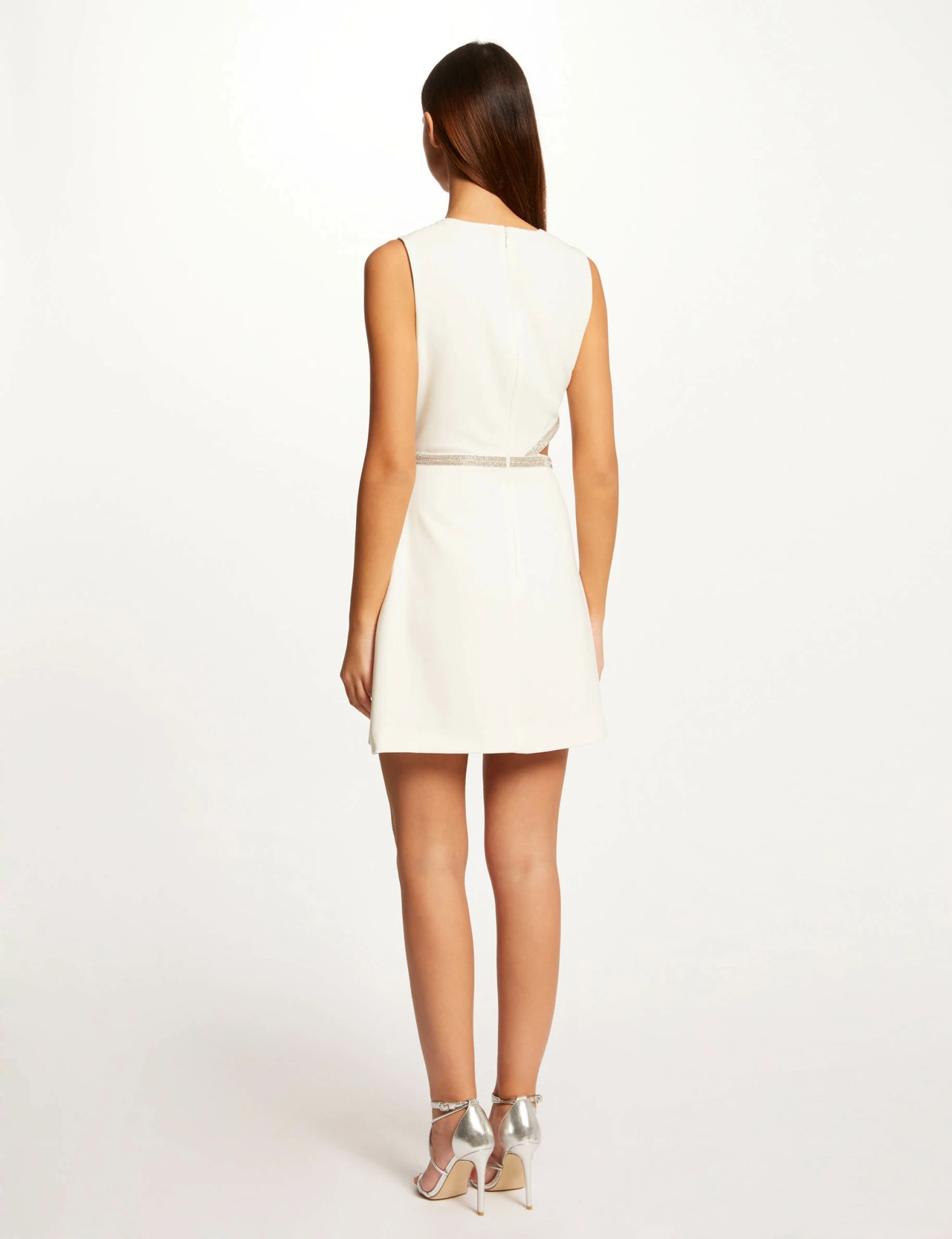 Robe Droite Avec Strass Et Ouverture Ecru Femme 2 Robe Droite Avec Strass Et Ouverture Ecru Femme – Image 2