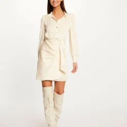 Robe Droite Drapée Satinée Ecru Moyen Femme