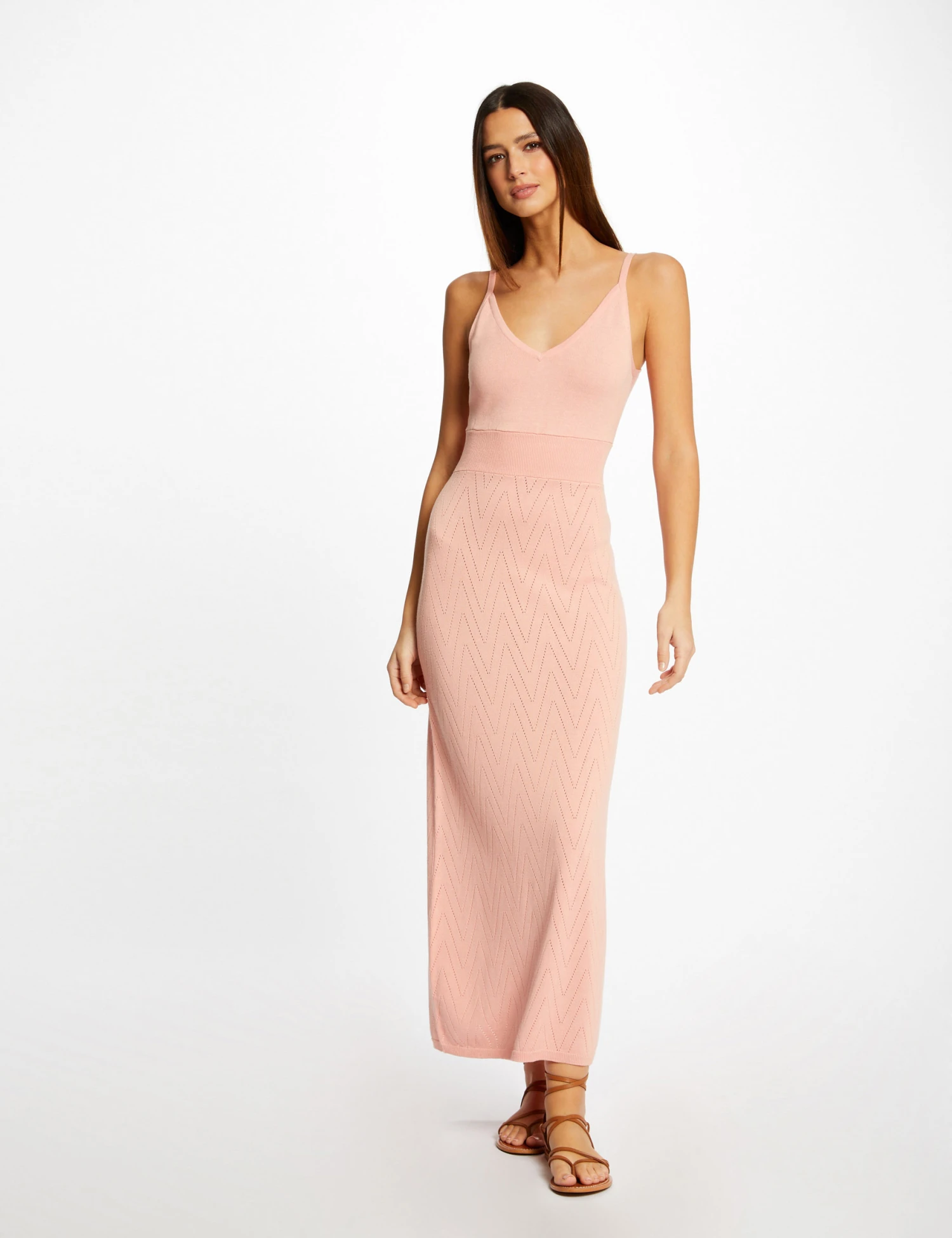 Robe Pull Longue Ajustée à Bretelles Rose Moyen Femme 1 Robe Pull Longue Ajustée à Bretelles Rose Moyen Femme