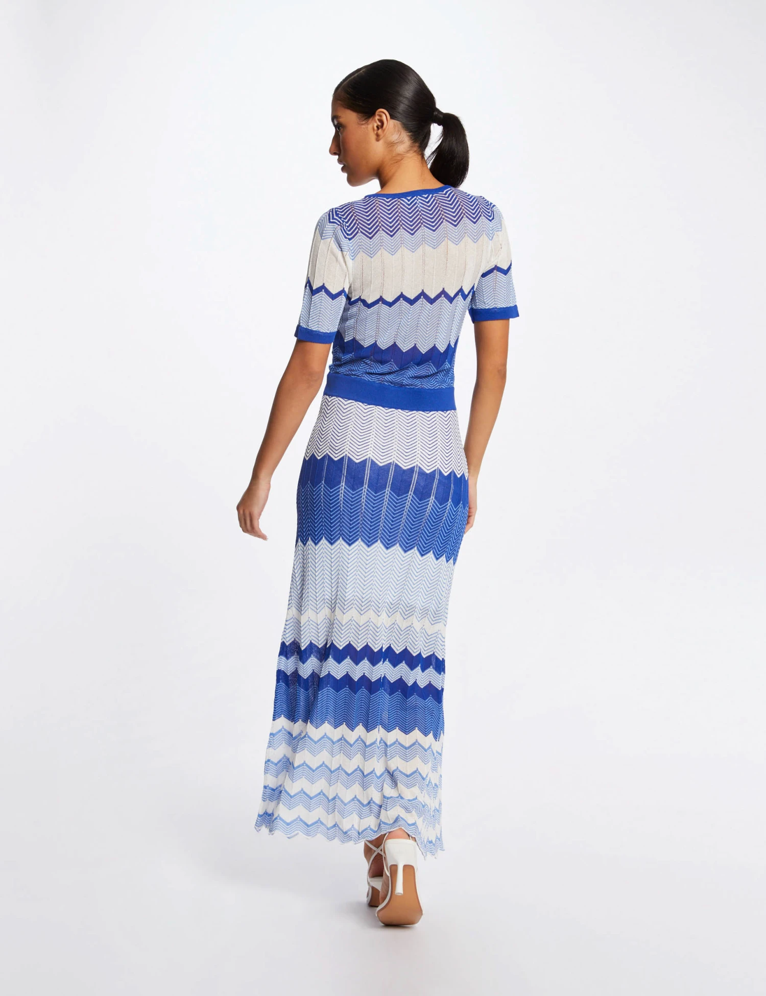 Robe Pull Longue Droite Imprimé Chevron Bleu Moyen Femme 2 Robe Pull Longue Droite Imprimé Chevron Bleu Moyen Femme – Image 2