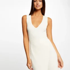 Robe Pull Midi Ajustée Col En V Ivoire Femme 7 Robe Pull Midi Ajustée Col En V Ivoire Femme -Morgandetoi Boutique robe pull midi ajustee col en v ivoire femme vue5 32536300949840203