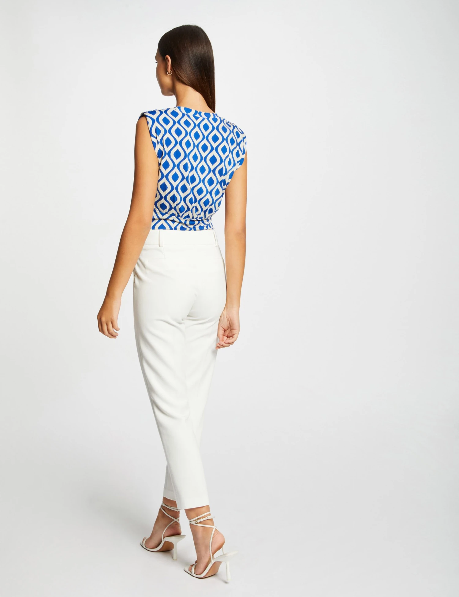 T-shirt Imprimé Géométrique Bleu Electrique Femme 2 T-shirt Imprimé Géométrique Bleu Electrique Femme – Image 2