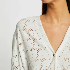 T-shirt Manches Courtes à Broderie Ecru Femme -Morgandetoi Boutique t shirt manches courtes a broderie ecru femme vue4 32536300962690201