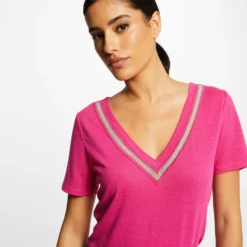 T-shirt Manches Courtes à Détails Bijoux Rose Fonce Femme