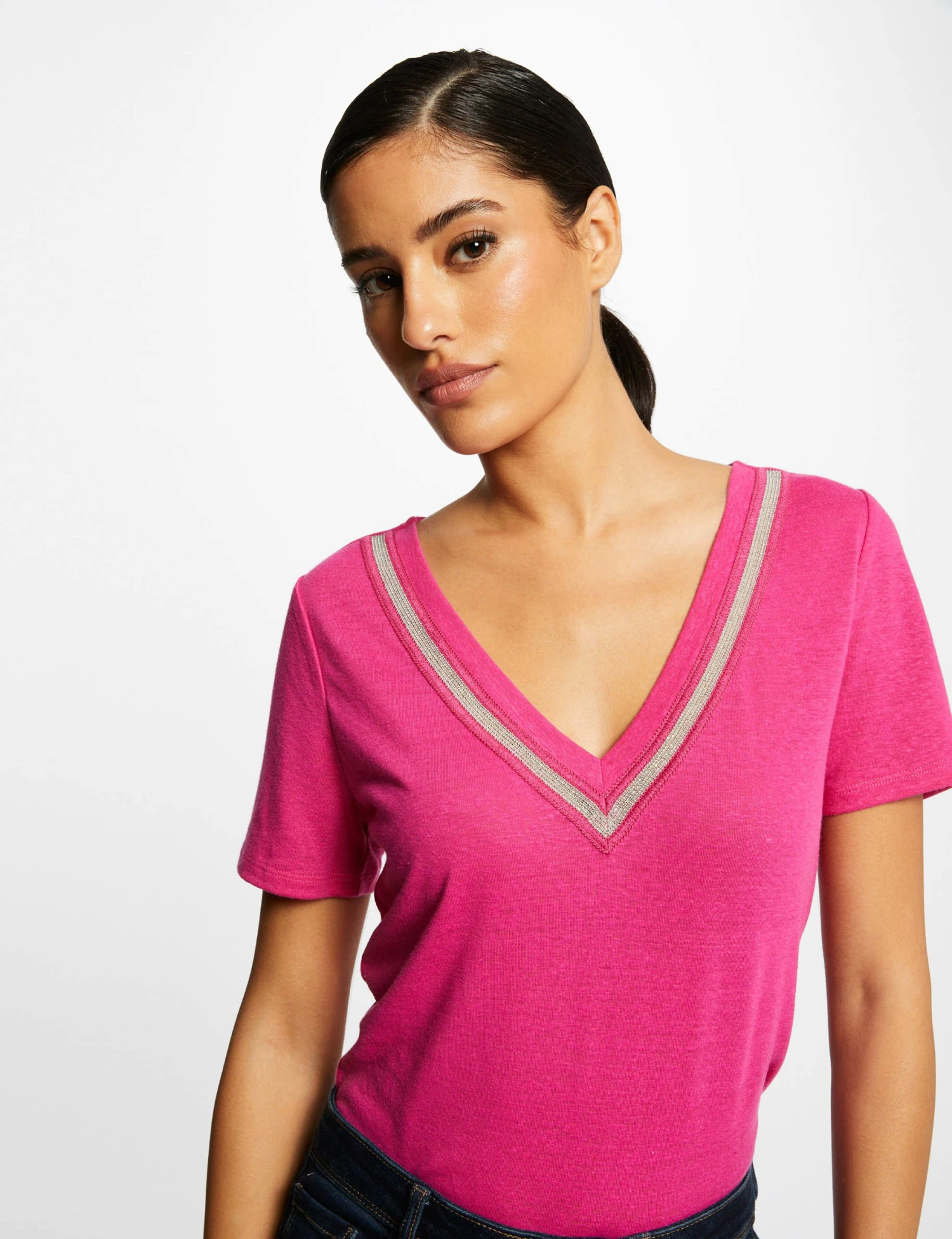 T-shirt Manches Courtes à Détails Bijoux Rose Fonce Femme 1 T-shirt Manches Courtes à Détails Bijoux Rose Fonce Femme