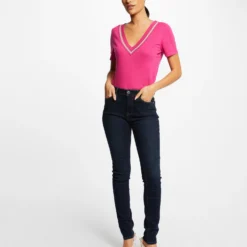 T-shirt Manches Courtes à Détails Bijoux Rose Fonce Femme 7 T-shirt Manches Courtes à Détails Bijoux Rose Fonce Femme -Morgandetoi Boutique t shirt manches courtes a details bijoux rose fonce femme vue5 32536300928490515