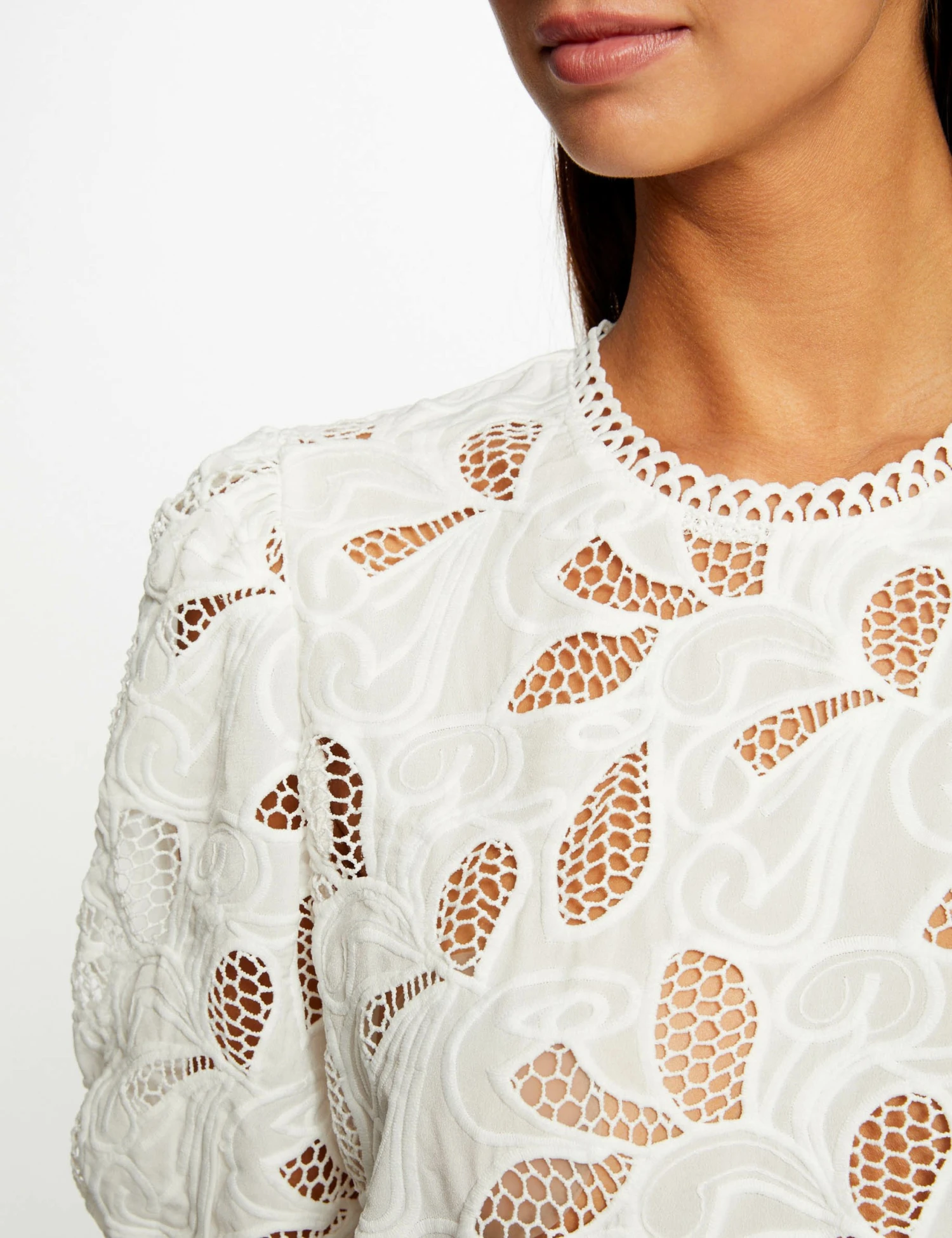 T-shirt Manches Courtes à Détails Brodés Ecru Femme 5 T-shirt Manches Courtes à Détails Brodés Ecru Femme – Image 5