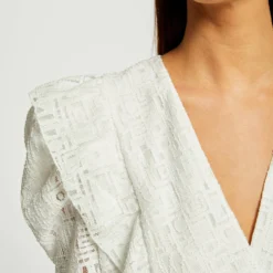 T-shirt Manches Courtes à Volants Ecru Femme 9 T-shirt Manches Courtes à Volants Ecru Femme -Morgandetoi Boutique t shirt manches courtes a volants ecru femme vue4 32536300958840201