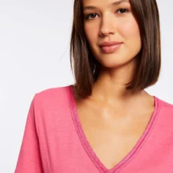 T-shirt Manches Courtes Avec Col En V Fuchsia Femme -Morgandetoi Boutique t shirt manches courtes avec col en v fuchsia femme vue4 32536300924110506