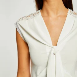 T-shirt Manches Courtes Avec Noeud Ecru Femme 9 T-shirt Manches Courtes Avec Noeud Ecru Femme -Morgandetoi Boutique t shirt manches courtes avec noeud ecru femme vue4 32536300954640201