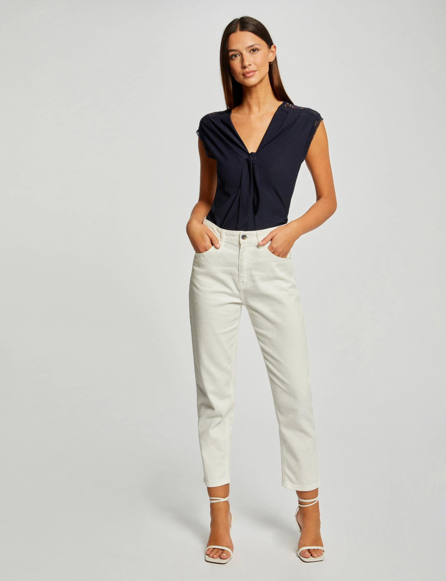 T-shirt Manches Courtes Avec Noeud Marine Femme 3 T-shirt Manches Courtes Avec Noeud Marine Femme – Image 3