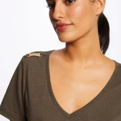 T-shirt Manches Courtes Avec Ornements Vert Kaki Femme 9 T-shirt Manches Courtes Avec Ornements Vert Kaki Femme -Morgandetoi Boutique t shirt manches courtes avec ornements vert kaki femme vue4 32536300929520715