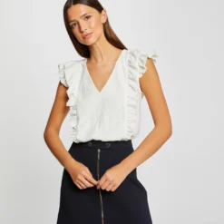 T-shirt Manches Courtes Brodé à Volants Ecru Femme