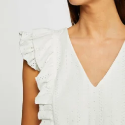 T-shirt Manches Courtes Brodé à Volants Ecru Femme -Morgandetoi Boutique t shirt manches courtes brode a volants ecru femme vue4 32536300967440201