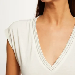 T-shirt Manches Courtes Col En V Ecru Femme -Morgandetoi Boutique t shirt manches courtes col en v ecru femme vue4 32536300941790201