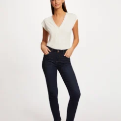 T-shirt Manches Courtes Col En V Ecru Femme -Morgandetoi Boutique t shirt manches courtes col en v ecru femme vue5 32536300941790201