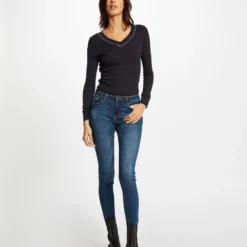 T-shirt Manches Longues Avec Col En V Marine Femme 7 T-shirt Manches Longues Avec Col En V Marine Femme -Morgandetoi Boutique t shirt manches longues avec col en v marine femme vue5 32536300882830301