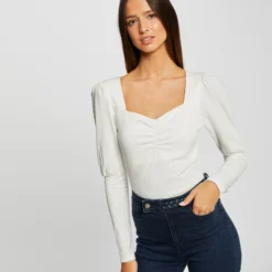 T-shirt Manches Longues Encolure Coeur Ecru Femme