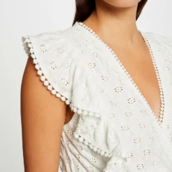 T-shirt Volants Et Broderie Anglaise Ecru Femme 9 T-shirt Volants Et Broderie Anglaise Ecru Femme -Morgandetoi Boutique t shirt volants et broderie anglaise ecru femme vue4 32536300954350201