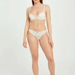 Tanga En Dentelle Ivoire Femme